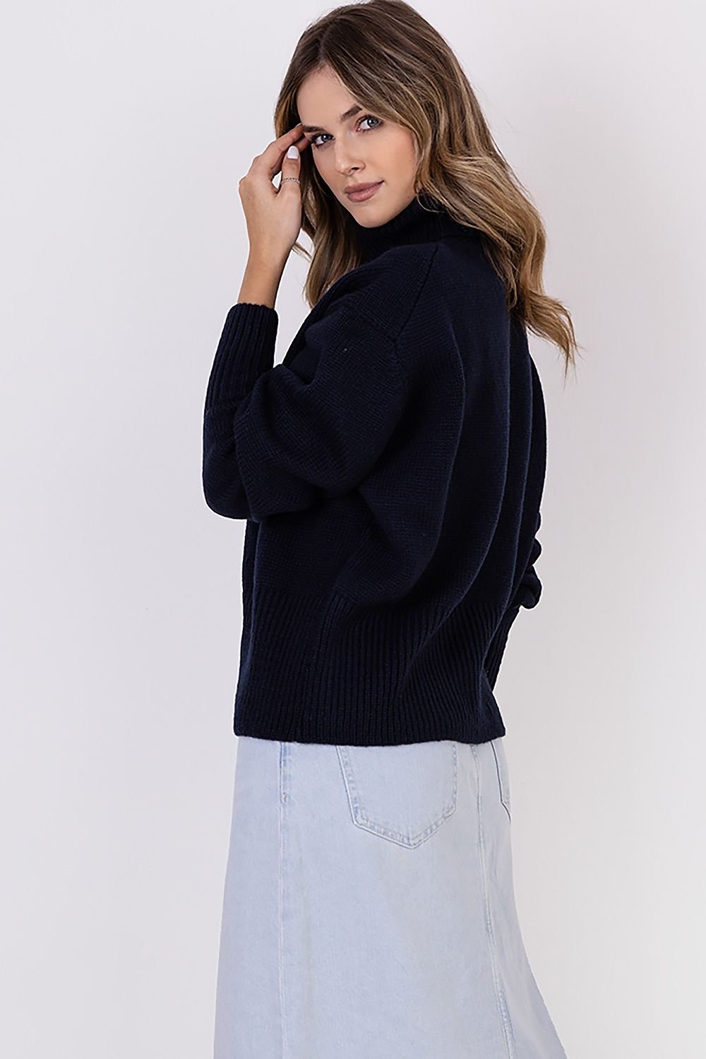  Turtleneck model 187208 MKM 