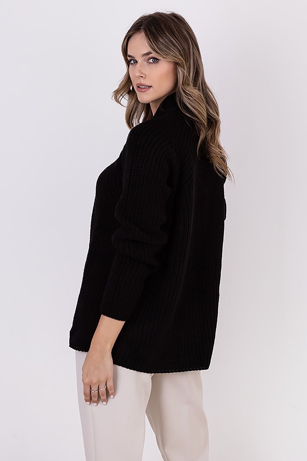  Cardigan model 187251 MKM 