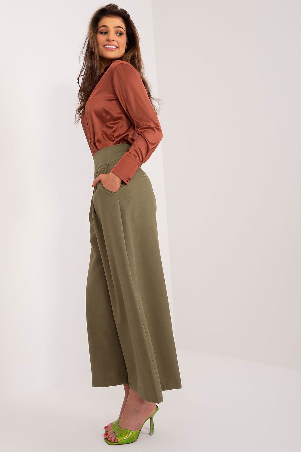  Women trousers model 192507 Italy Moda 