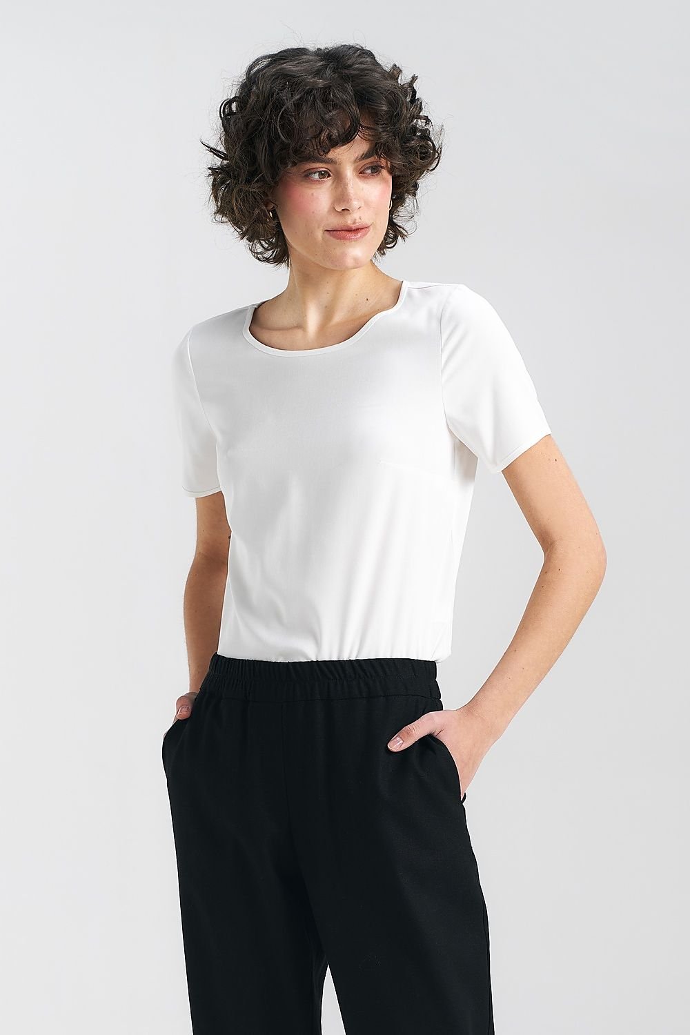  Blouse model 193806 Nife 