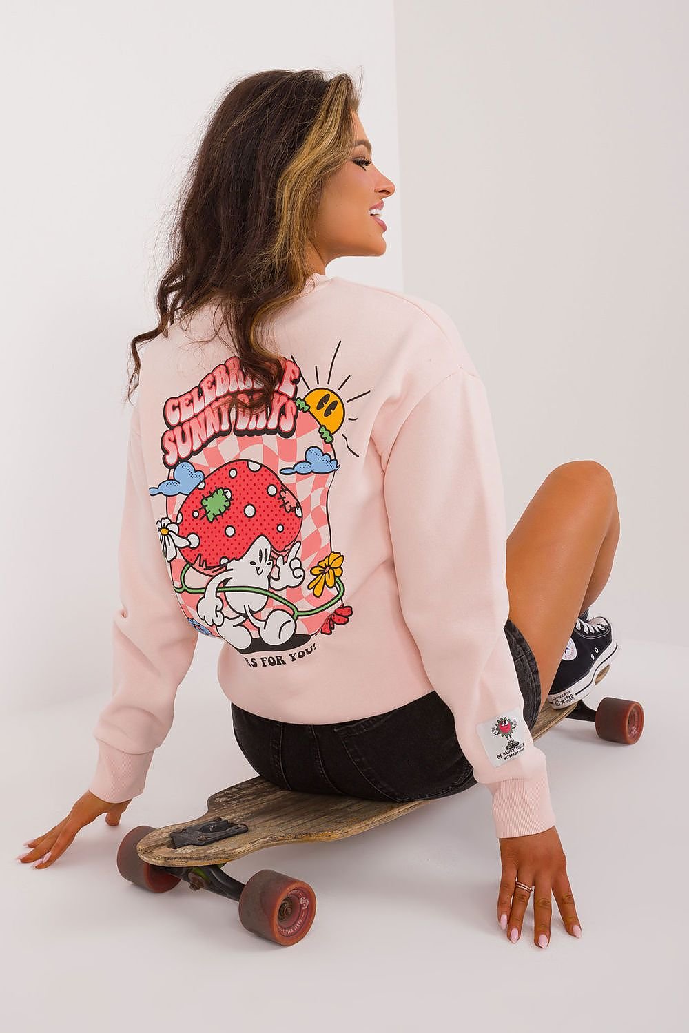  Sweatshirt model 199213 Sublevel 