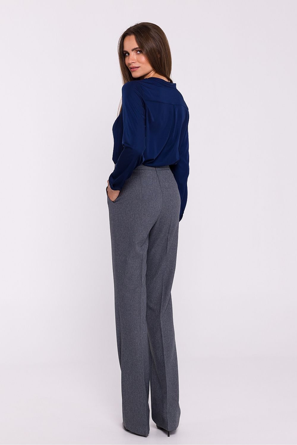  Women trousers model 200370 Stylove 