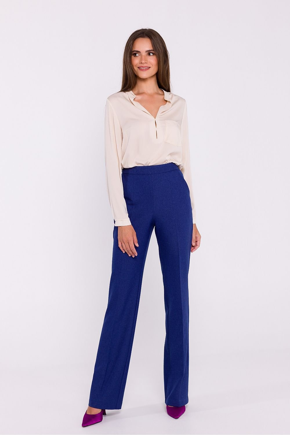  Women trousers model 200371 Stylove 