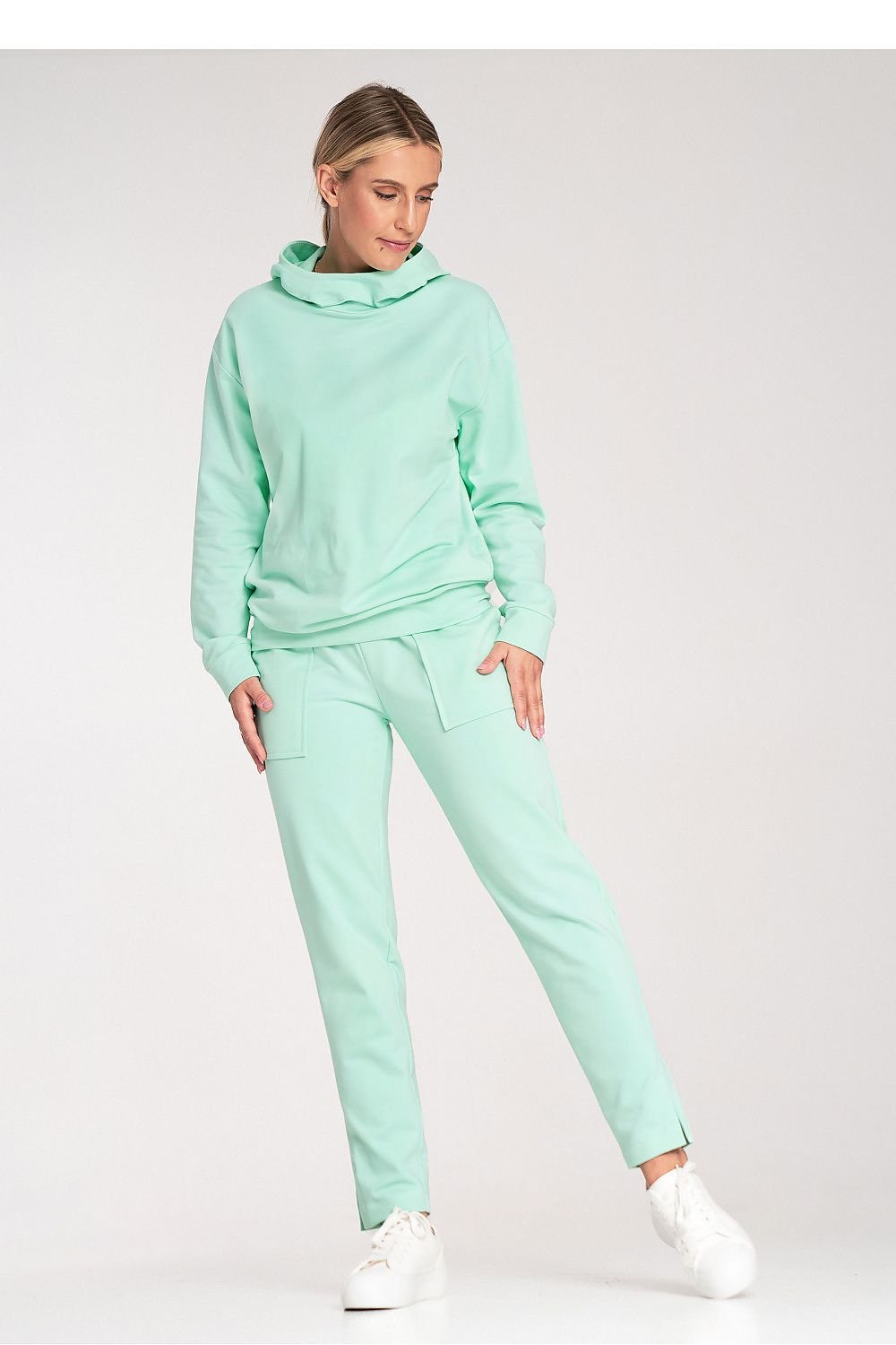  Tracksuit trousers model 201477 Figl 