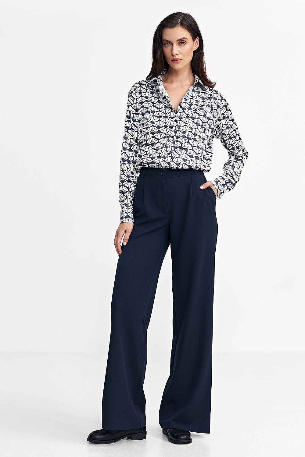  Trousers model 202476 Nife 