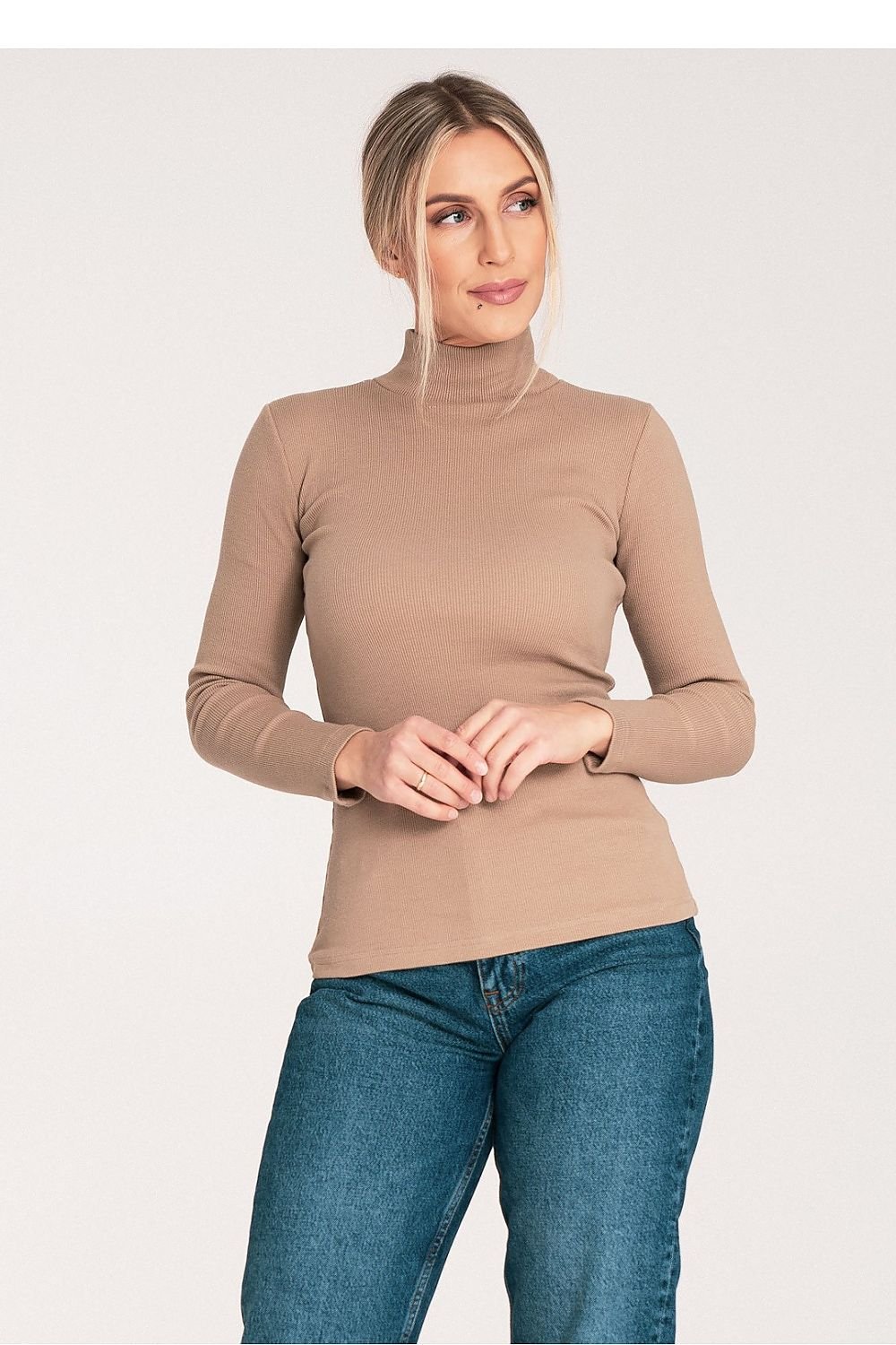  Turtleneck model 203357 Figl 