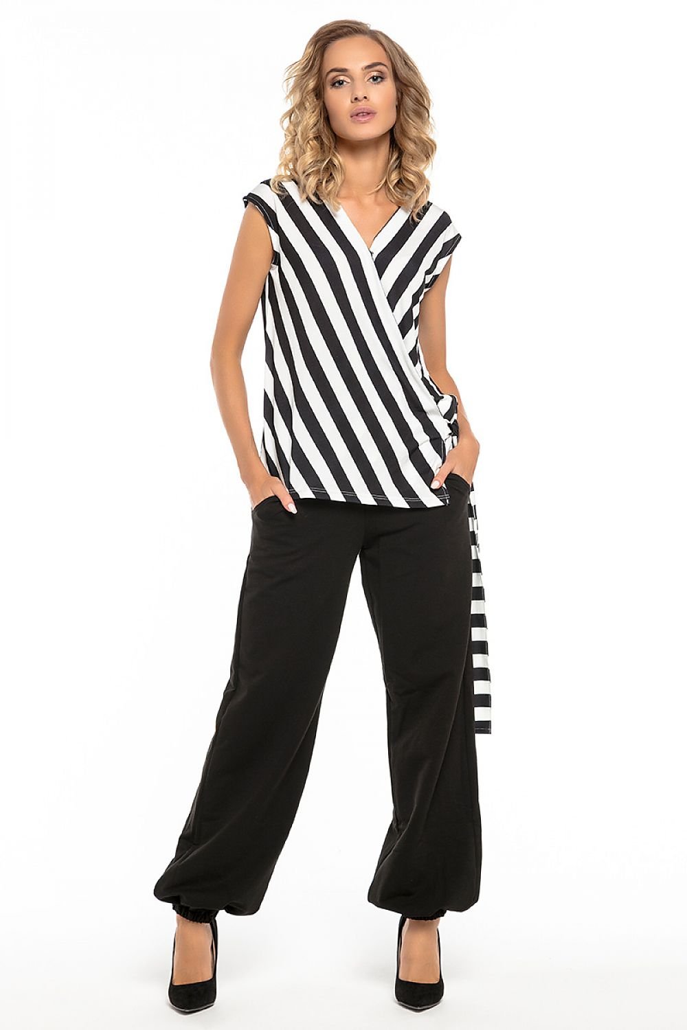  Women trousers model 121233 Tessita 