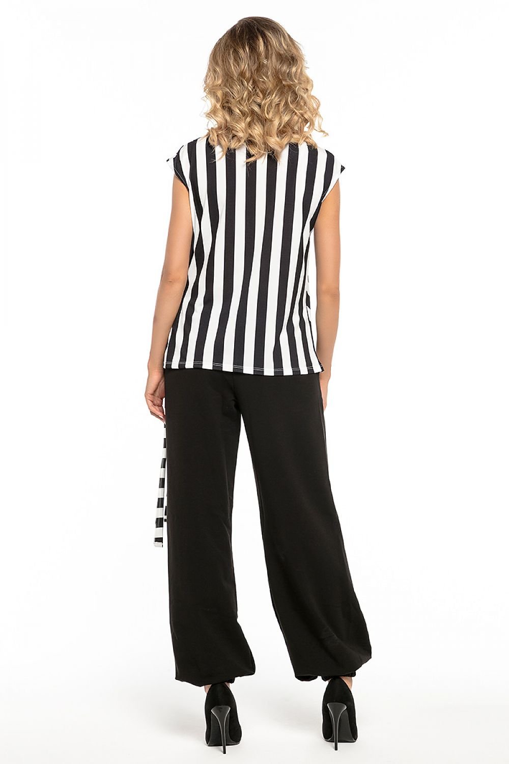  Women trousers model 121233 Tessita 