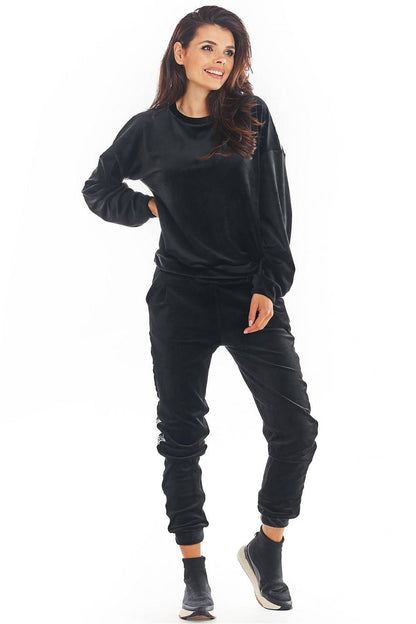  Sweatshirt model 149767 awama 