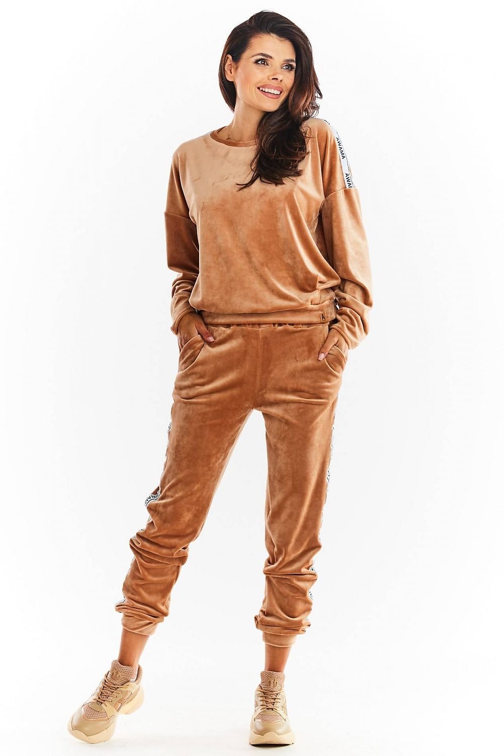  Tracksuit trousers model 149804 awama 