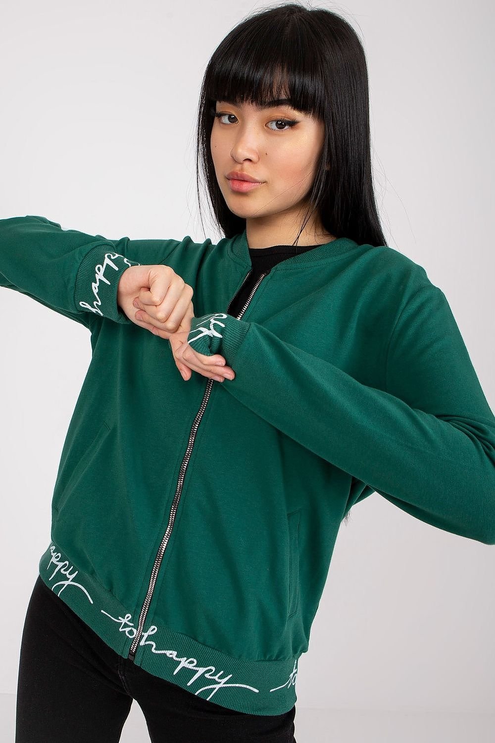  Sweatshirt model 166713 Relevance 