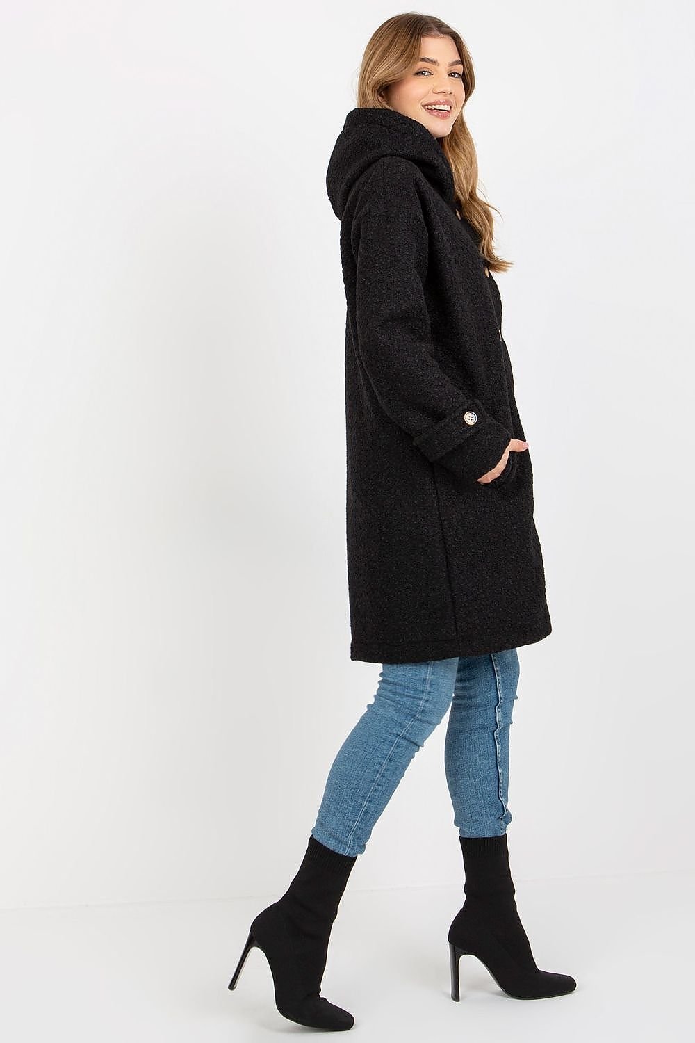  Coat model 175170 Relevance 