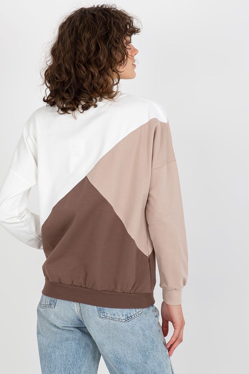  Sweatshirt model 175192 Relevance 