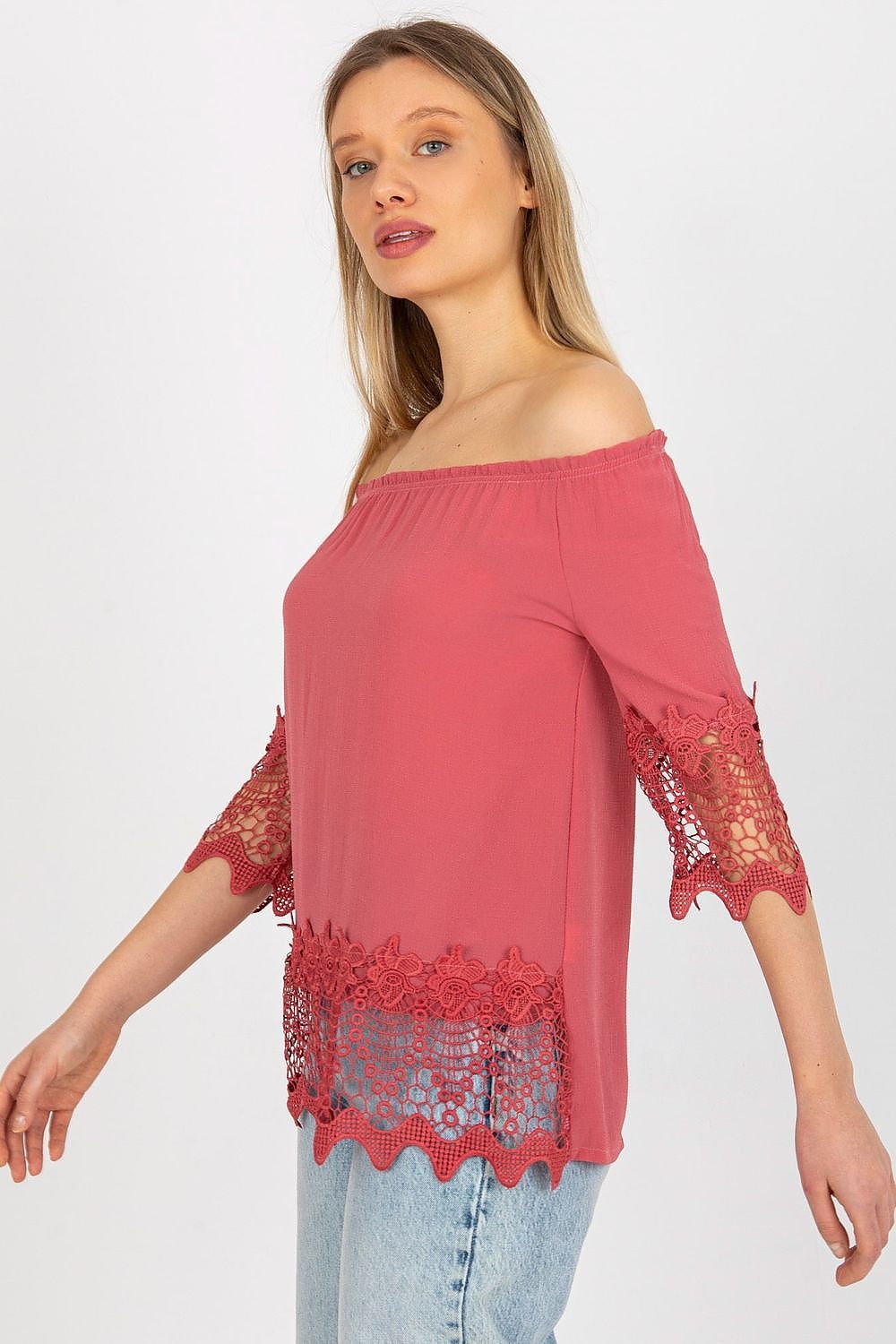  Blouse model 176734 Lakerta 