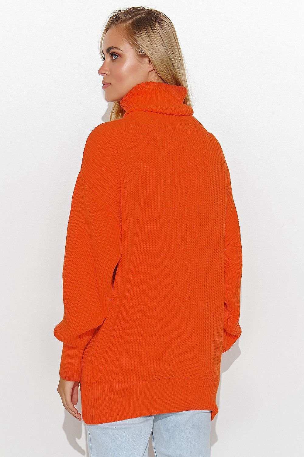  Turtleneck model 185213 Makadamia 