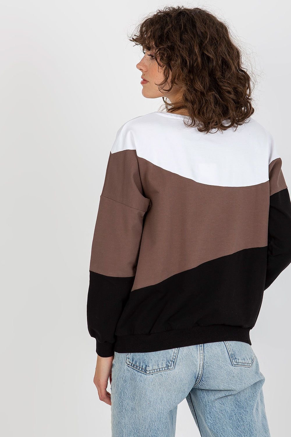  Sweatshirt model 185961 Relevance 