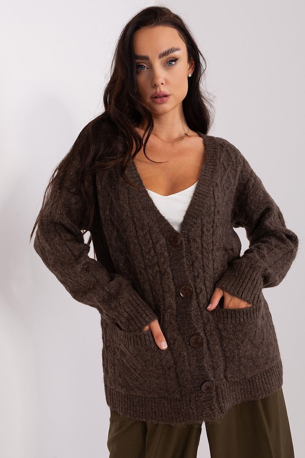  Cardigan model 186751 AT 